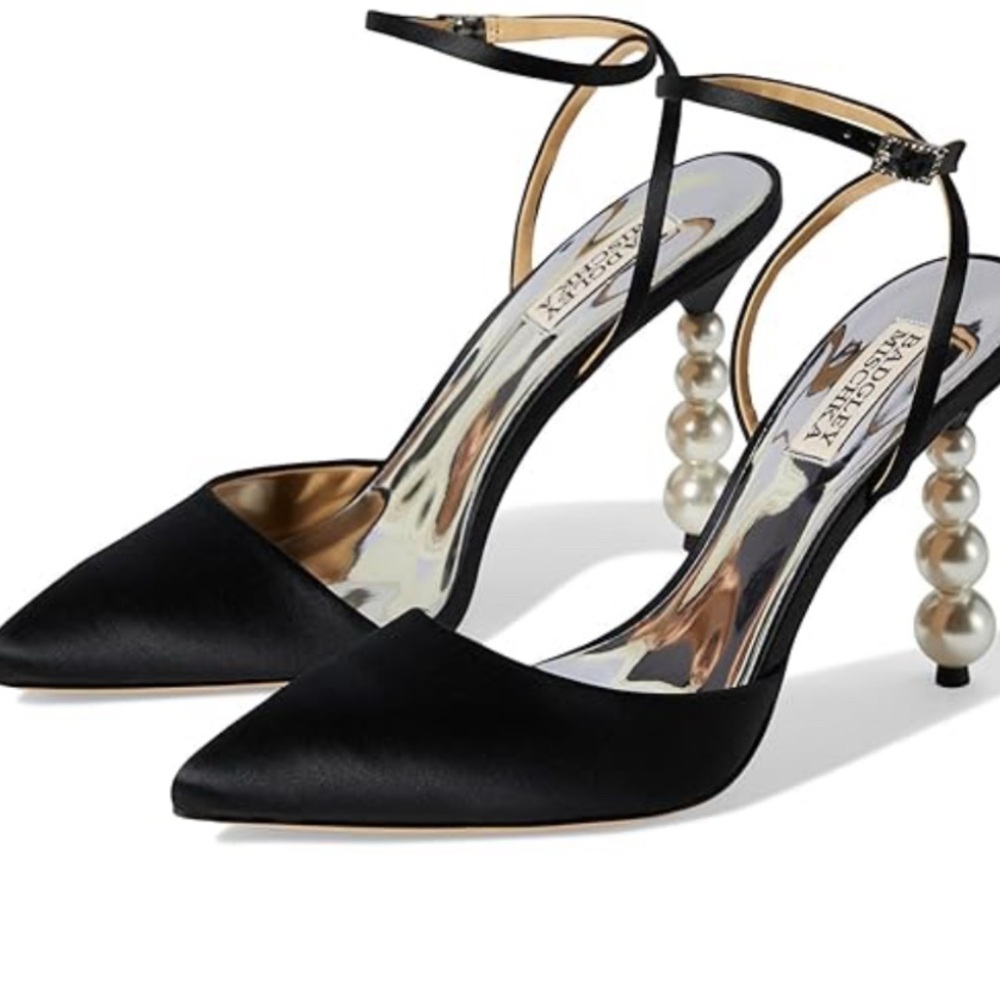 Badgley Mischka Indie Ankle Strap Pointed Toe Pump Sz 7